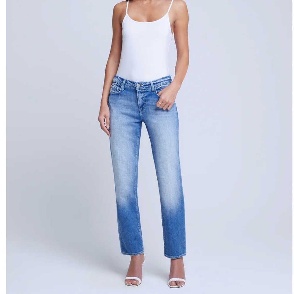 L’agence Marjorie Jean in color Balboa. Size 26. Midrise straight leg.